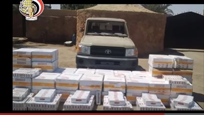 حرس الحدود تحبط تهريب 7 آلاف قاروصة سجائر و800 ألف قرص ترامادول (فيديو)