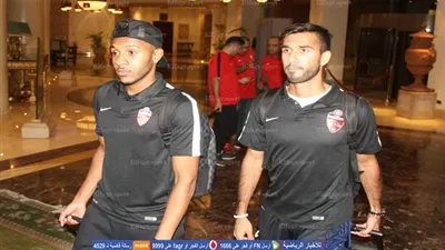 بالصور.. وصول لاعبي أهلي دبي إلى القاهرة بكاميرا الفجر الرياضي