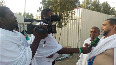 وسائل إعلام عربية وعالمية تتنافس لتغطية التجمع الإسلامي الأكبر في عرفات