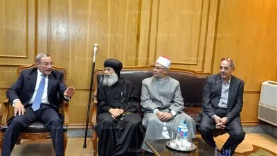 وفد من الأقباط يهنئ محافظ القليوبية بعيد الأضحى.. (صور)