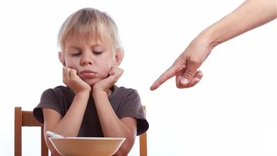 لا تجبري طفلك على إنهاء طبق الطعام