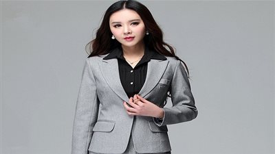  اطلالة جذابة ومليئة بالأنوثة من البدلة النسائية (صور)