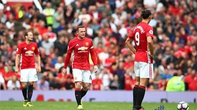 أزمة بين لاعبي الشياطين الحمر في ديربي مانشستر