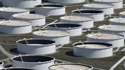  النفط يهبط بنسبة 2% مع ارتفاع مخزونات المنتجات البترولية الأمريكية