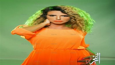 شاهد.. أحدث إطلالات الفنانة دنيا عبد العزيز