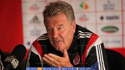 مدرب الوداد : جئنا للقاهرة للفوز على الزمالك .. والنقص العددي لا يشغلنا