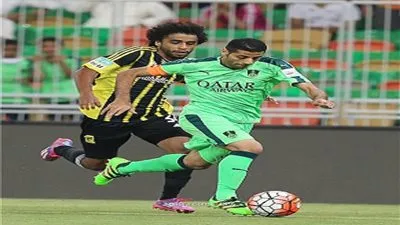 أزمة بين الأهلي والمنتخب السعودي بسبب تيسير الجاسم