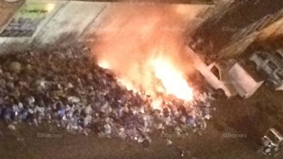 حرق القمامة يتسبب فى اندلاع النيران بسيارة خردة بالإسكندرية (صور)