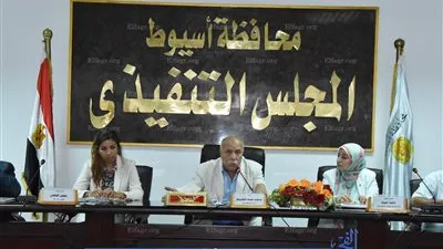 سكرتير عام أسيوط: لابد من توفير آليات وقائية لحماية الأطفال من التعرض للخطر (صور)