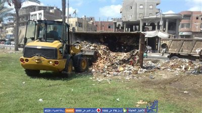 محافظ دمياط ينقذ المواطنين من تراكم القمامة فى الأحياء..