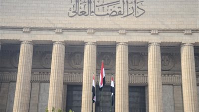 وفاة المحامي العام بالبحر الأحمر وزوجته وابنته في حادث سير