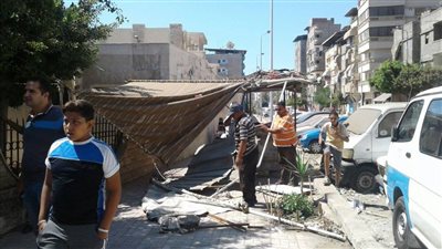 إزالة الإشغالات والتعديات بمحيط مدارس دمياط