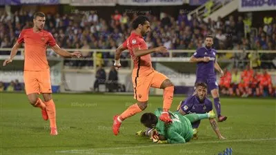 بالفيديو.. محمد صلاح يخرج غاضبا من مباراة فيورنتينا 