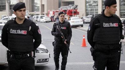 اعتقال 40 أجنبيا يشتبه في انتمائهم لـ