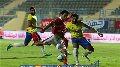 مدافع الإسماعيلي: لعبت للأهلي والحكام يخافون من الفانلة الحمراء