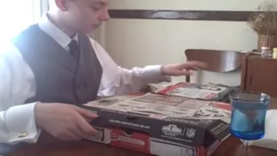  شاب يُجيب : كيف أحقق 15 الف جنيه شهريا من منزلي (فيديو)