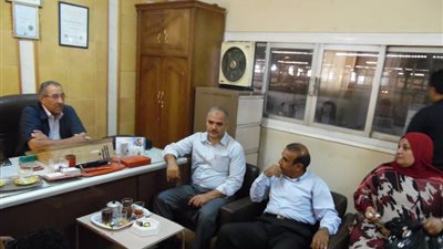 اصابات واغماءات وهتافات في اضراب عمال 