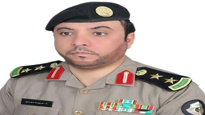 ملثم يسرق محلاً برفحاء تحت تهديد السلاح