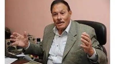 رئيس وزراء مصر الأسبق: العاصمة الإدارية الجديدة لن تكلف الدولة 