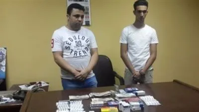 مباحث القاهرة تضبط 3 صيدليات تروج المخدرات 