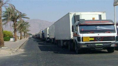 ضبط 34 شاحنة أجنبية مخالفة لأنظمة النقل الدولي في الدمام وجدة