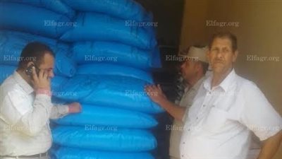 ضبط 9 أطنان أسمدة زراعية محظور تداولها بالأسواق في مركز الرياض (صور)