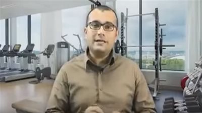 شاهد بالفيديو الطريقة الصحيحة لإنقاذ شخص ابتلع لسانه 