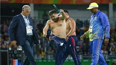 إيقاف مدربين 3 سنوات لخلع ملابسهما في أولمبياد ريو دي جانيرو