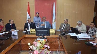 محافظ كفر الشيخ يؤكد على مراجعة صفايات المطر ومحطات الرفع قبل الشتاء