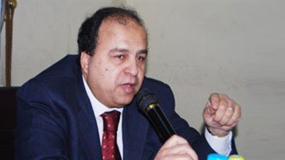 خبير قانوني: عمرو موسى المسئول عن غزو العراق