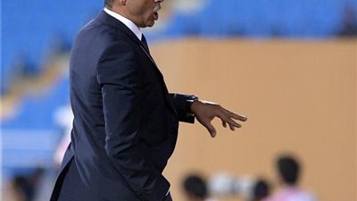 شبح الإقالة يحوم حول جوميز الأهلي بعد ديربي جدة