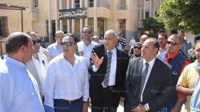 محافظ البحيرة: تسليم 70 جثة من ضحايا مركب رشيد و94 موزعين على المستشفيات.. (صور)