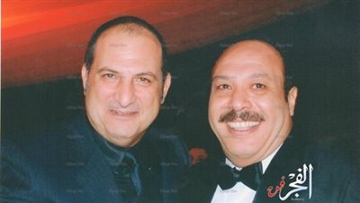 خالد الصاوي يحيي الذكري الثانية لوفاة خالد صالح (صورة) 