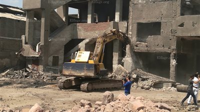 هدم مدابغ مجرى العيون (صور) 