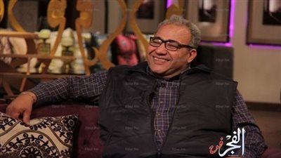 بيومى فؤاد: والدتي كانت تنصحني بالصبر وتقول 