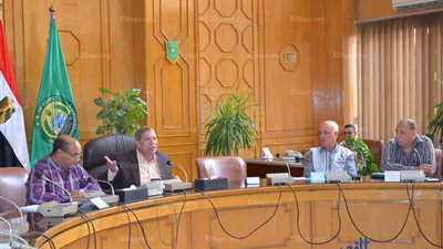 محافظ الإسماعيلية والقومى للمرأة يناقشون آليات الإعداد للإستراتيجية القومية للنهوض بالمرأة  