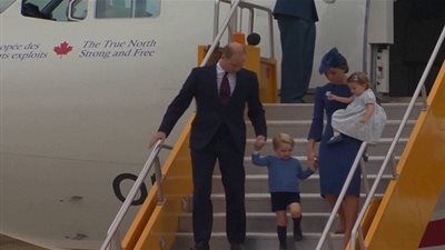 الأمير وليام وكيت يبدآن زيارة لكندا