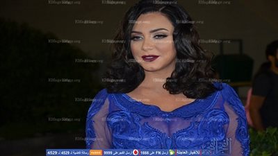 سولاف فواخرجي بفستان مثير في ختام 