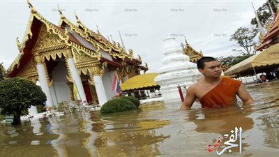 فيضانات تايلاند تغمر المعابد الأثرية