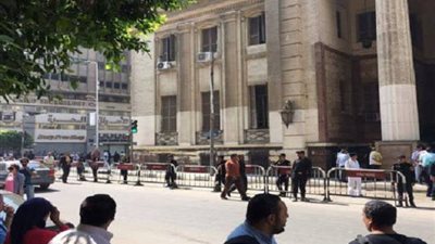 إجراءات أمنية مشددة بمحكمة عابدين قبل محاكمة 