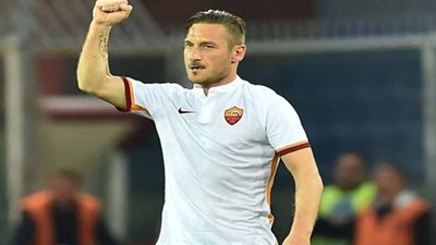 توتي في عيد ميلاده الأربعين: لست رمزا.. أنا مواطن يعشق روما إلى الأبد