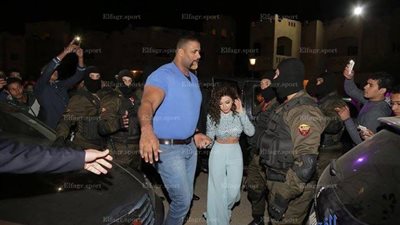 قصة العملاق الذي يراقب غرفة ميريام فارس ..(صور)