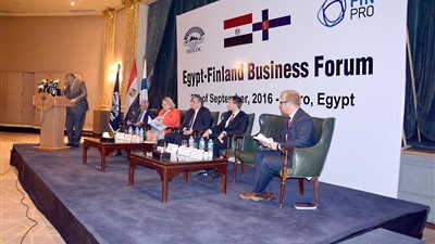 وزير الصناعة: الزيارات المتبادلة لرجال الأعمال وسيلة هامة لدعم العلاقات الاقتصادية بين الدول