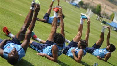 البدري يخفي تشكيل الأهلي لمباراة دجلة.. وميدو يتألق في التقسيمة