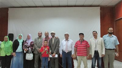 ندوة عن تحديات خريجي اللغة العربية وسبل مواجهتها