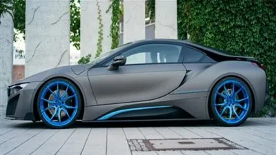 شركة ألمانية تكسو بي إم دبليو i8 الهجين بثوب مهيب