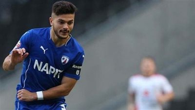 سام مرسي يشارك في تعادل بارنسلي 1-1 مع أستون فيلا 