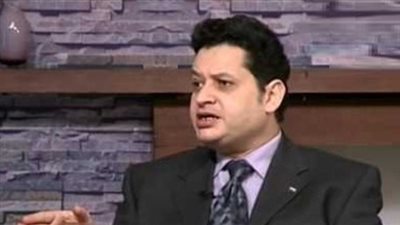 خبير اقتصادي يفجر مفاجأة عن شهادات استثمار قناة السويس الجديدة