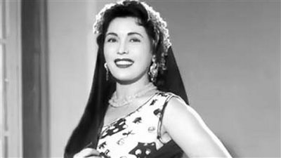 القبض على تحية كاريوكا بتهمة نشر مناخ تشاؤمي