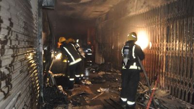 حريق في محالّ تجارية بالطائف يُخلي 40 من سكان الشقق المحيطة